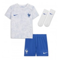Koszulka piłkarska Francja Antoine Griezmann #7 Strój wyjazdowy dla dzieci MŚ 2022 tanio Krótki Rękaw (+ Krótkie spodenki)